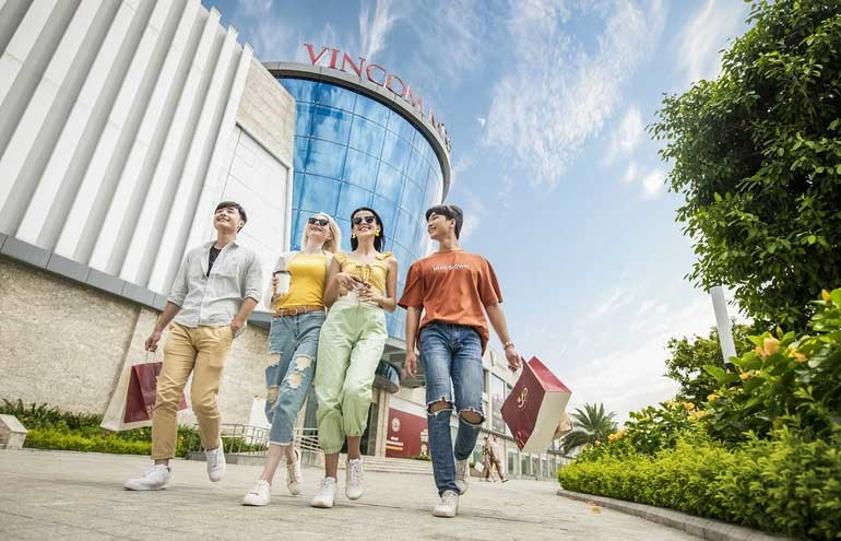 Khai trương vincom mega mall vinhomes smart city - trung tâm thương mại